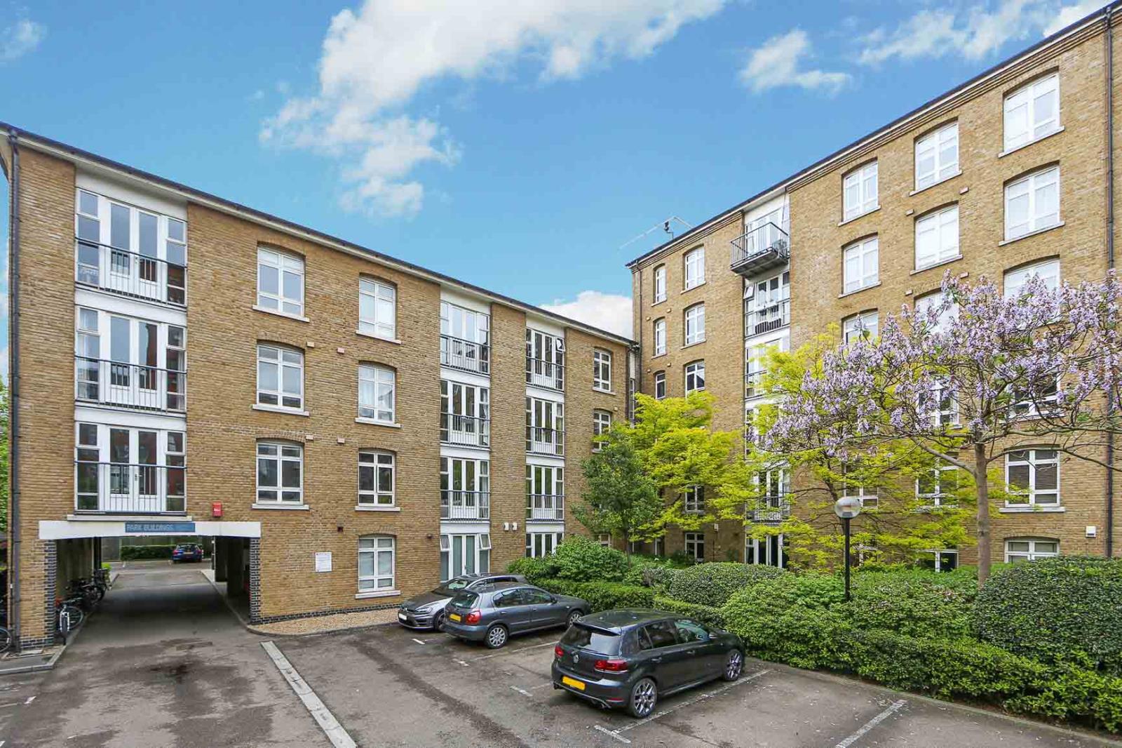 2 Bedroom Apartment Let in London, E3